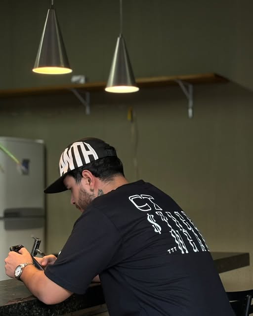Camiseta 777 Preta